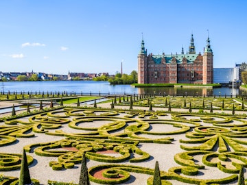 Park and Palace Frederiksborg Slot, Hillerod, Denmark; Shutterstock ID 278747150; Your name (First / Last): AnneMarie McCarthy; GL account no.: 56530; Netsuite department name: Digital content; Full Product or Project name including edition: Destination project copenhagen day trips
